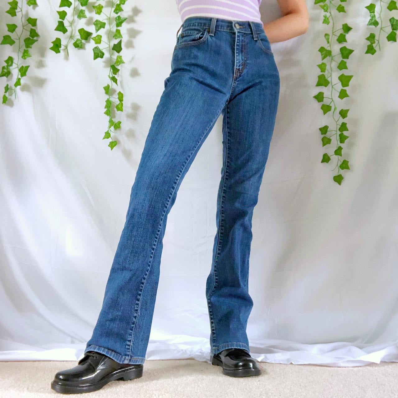 Y2K Levi’s 515 Bootcut Dark Wash Jeans