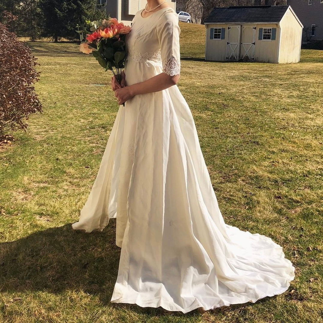 True Vintage 60s Wedding Dress With Train
